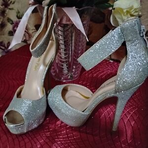 Dream Pairs Glittering Silver Platform Heels